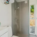 1 Bedroom Beautiful In 克内贝尔