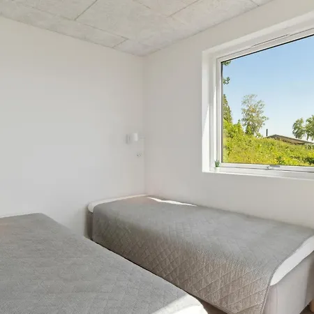 1 Bedroom Beautiful In * Knebel