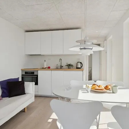 1 Bedroom Beautiful In