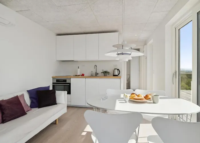 1 Bedroom Beautiful In